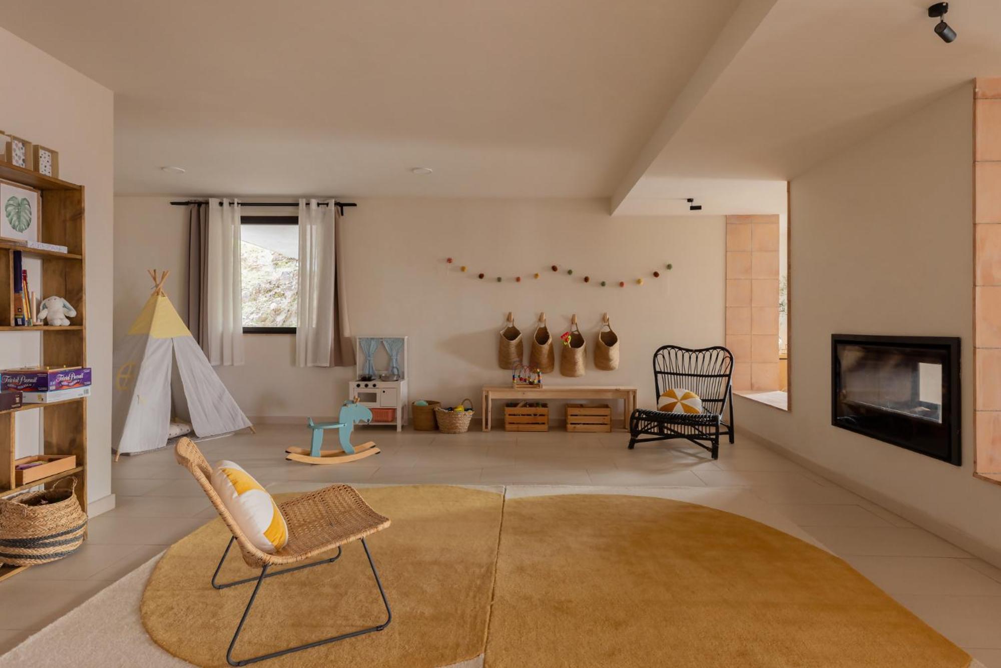 Can Bufi Espectacular Casa Con Piscina Interior Llagostera Eksteriør billede