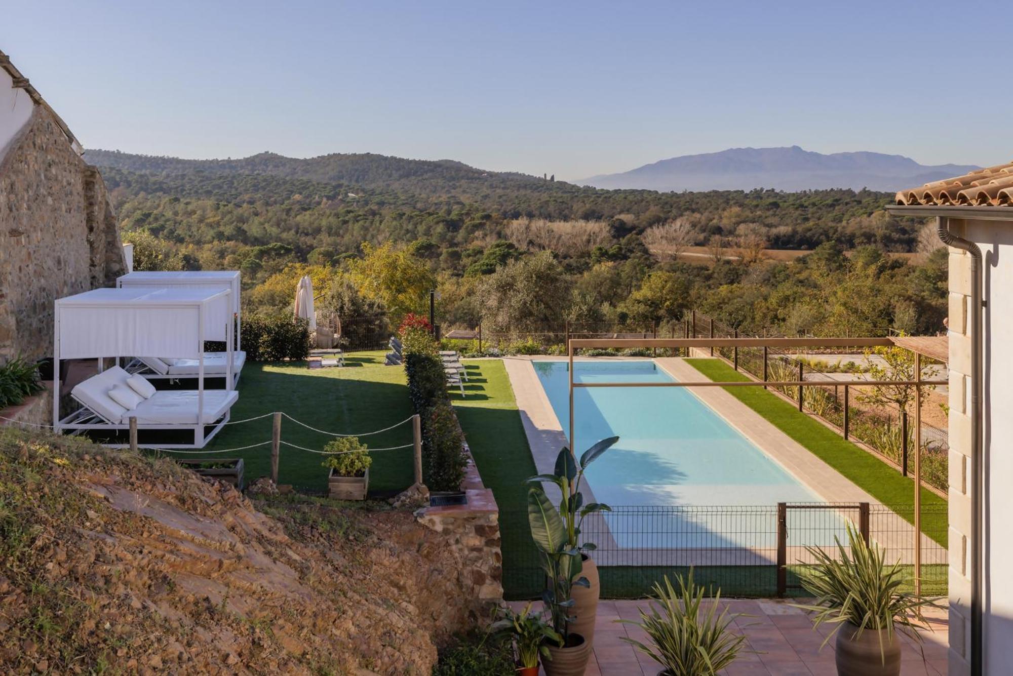 Can Bufi Espectacular Casa Con Piscina Interior Llagostera Eksteriør billede