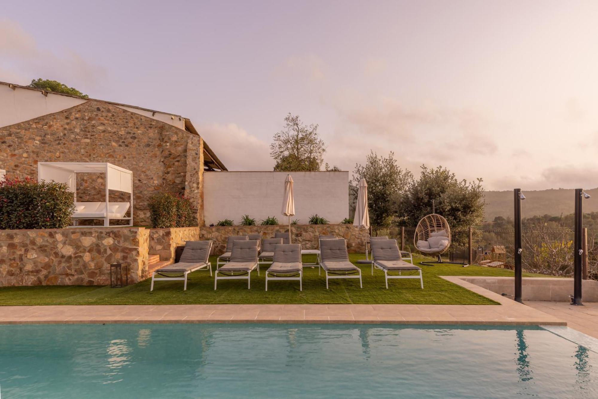 Can Bufi Espectacular Casa Con Piscina Interior Llagostera Eksteriør billede