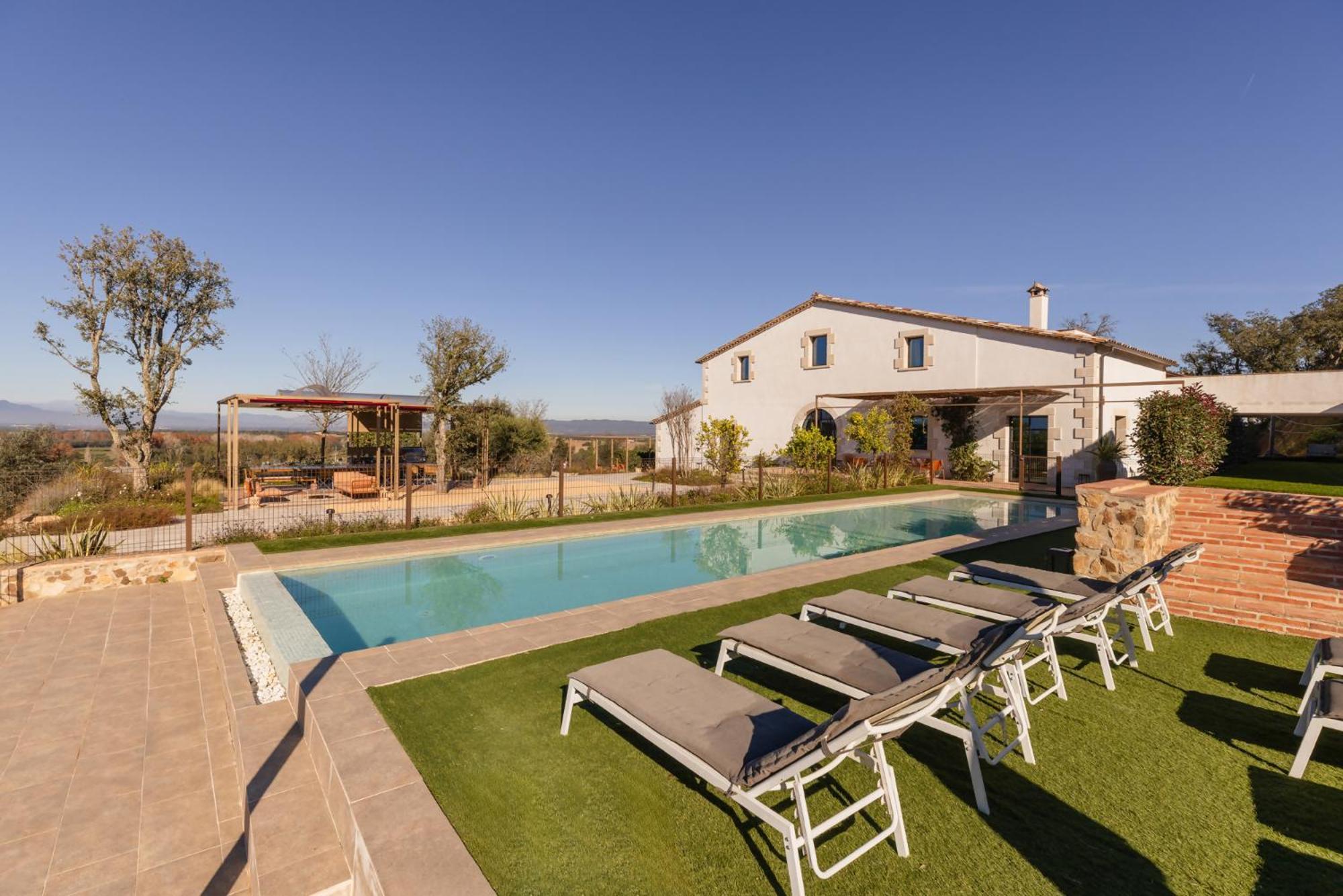 Can Bufi Espectacular Casa Con Piscina Interior Llagostera Eksteriør billede