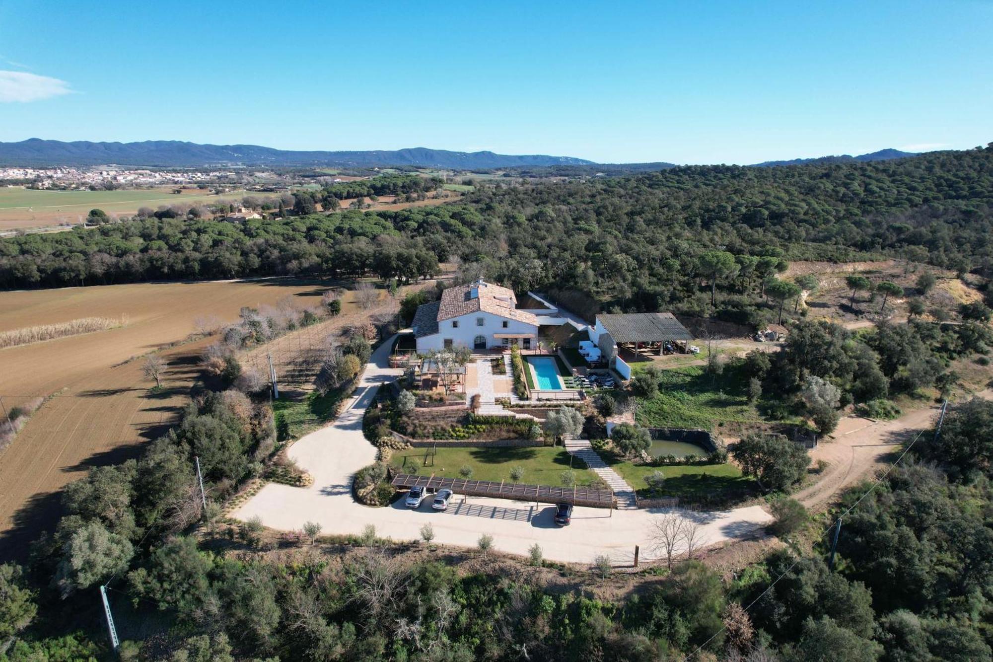 Can Bufi Espectacular Casa Con Piscina Interior Llagostera Eksteriør billede